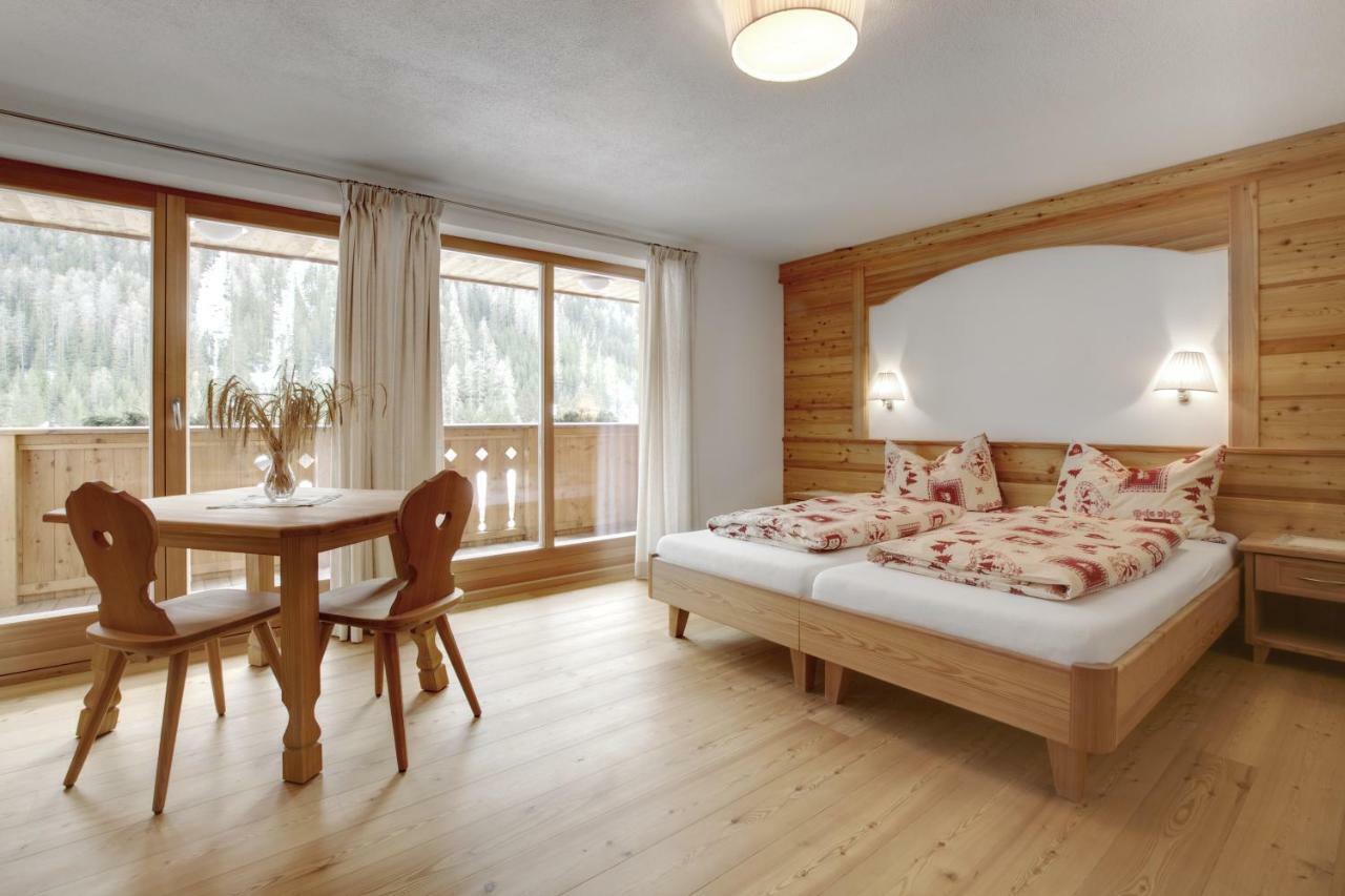 Ciasa Medalghes Villa San Martino in Badia Eksteriør billede